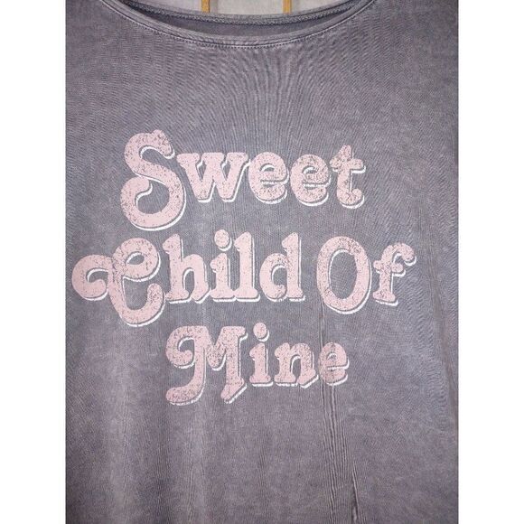 Isabel Maternity Sm Graphic Tee - Picture 3 of 16